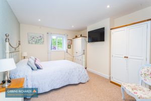 Photo 27- click for photo gallery